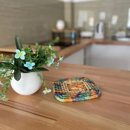 Sea La Vie Apartment *